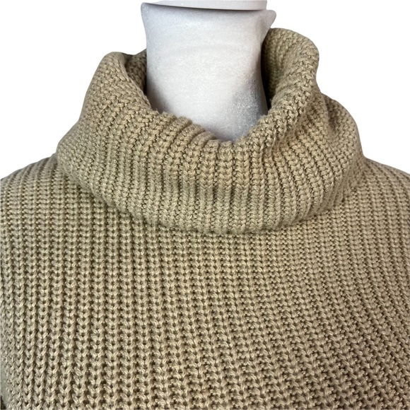 Abercrombie & Fitch Cowl Neck Women's Oatmeal Turtleneck Sweater size XS - Picture 3 of 12